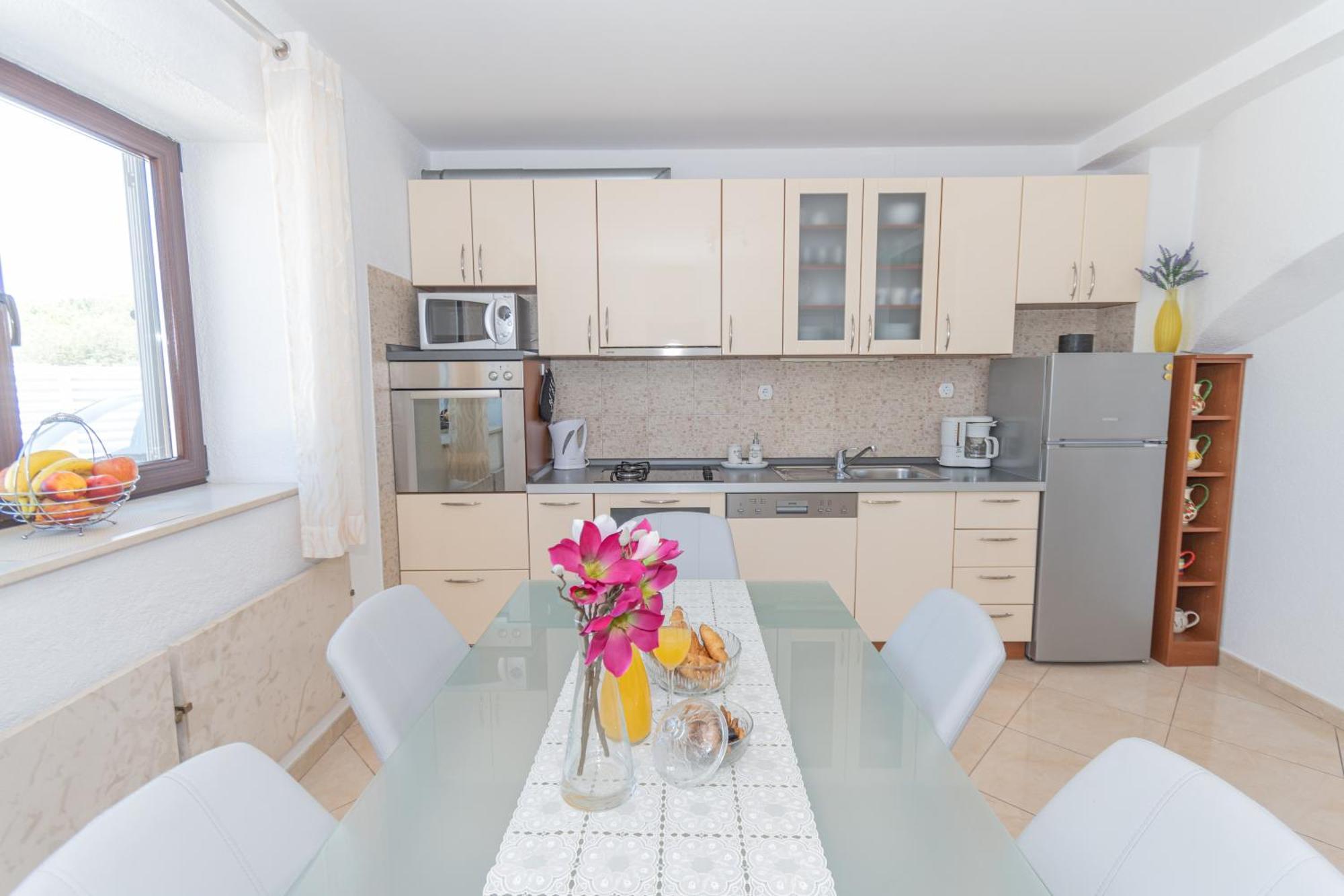 Spacious Villa For 10 With A Big Private Pool Trilj Exteriér fotografie