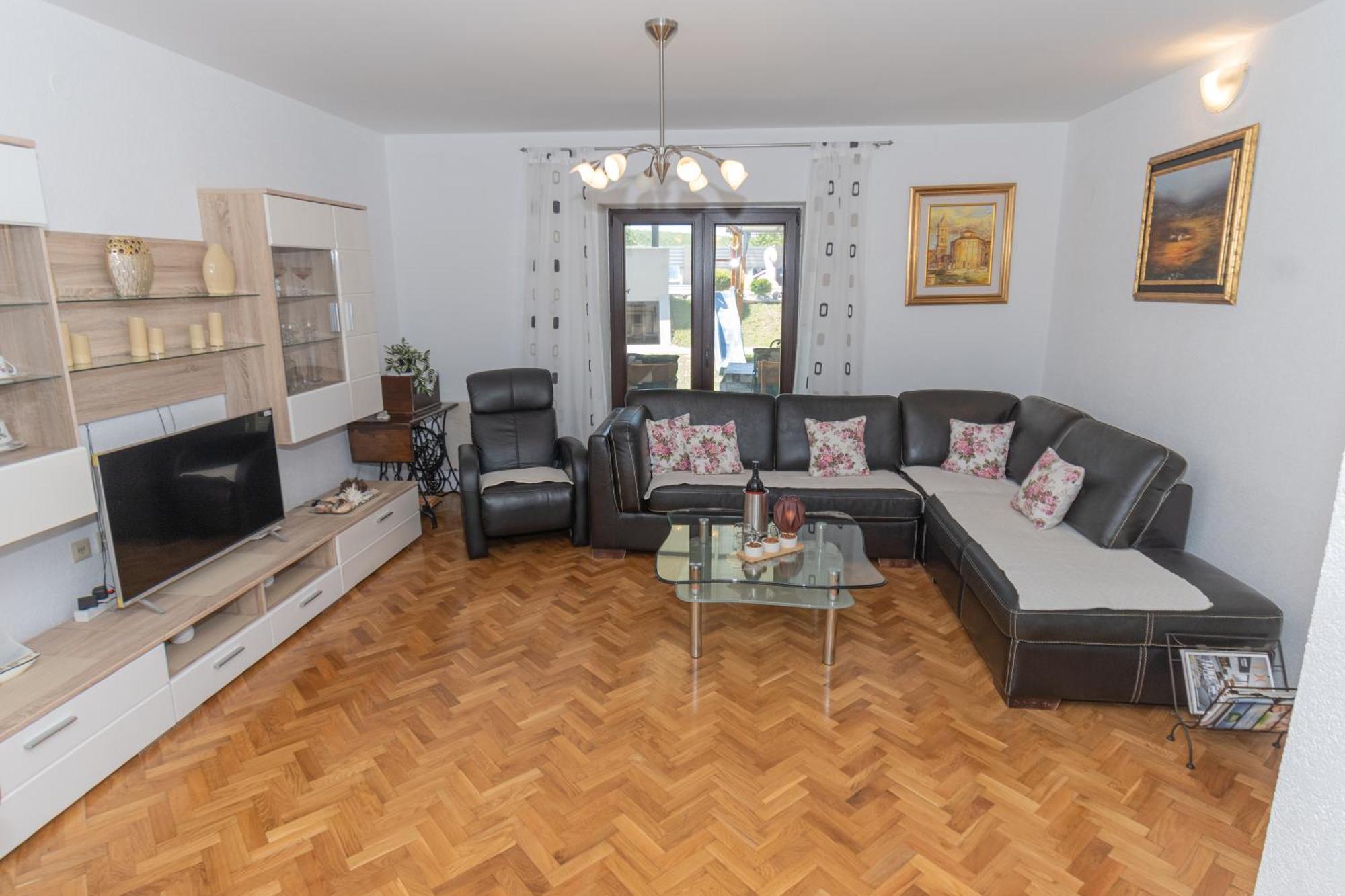 Spacious Villa For 10 With A Big Private Pool Trilj Exteriér fotografie